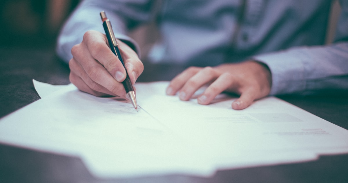 What happens if you don't file SARS tax returns